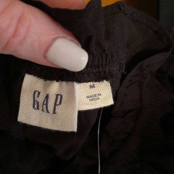 NWT Gap black dot blouse. Size M. - Picture 8 of 9